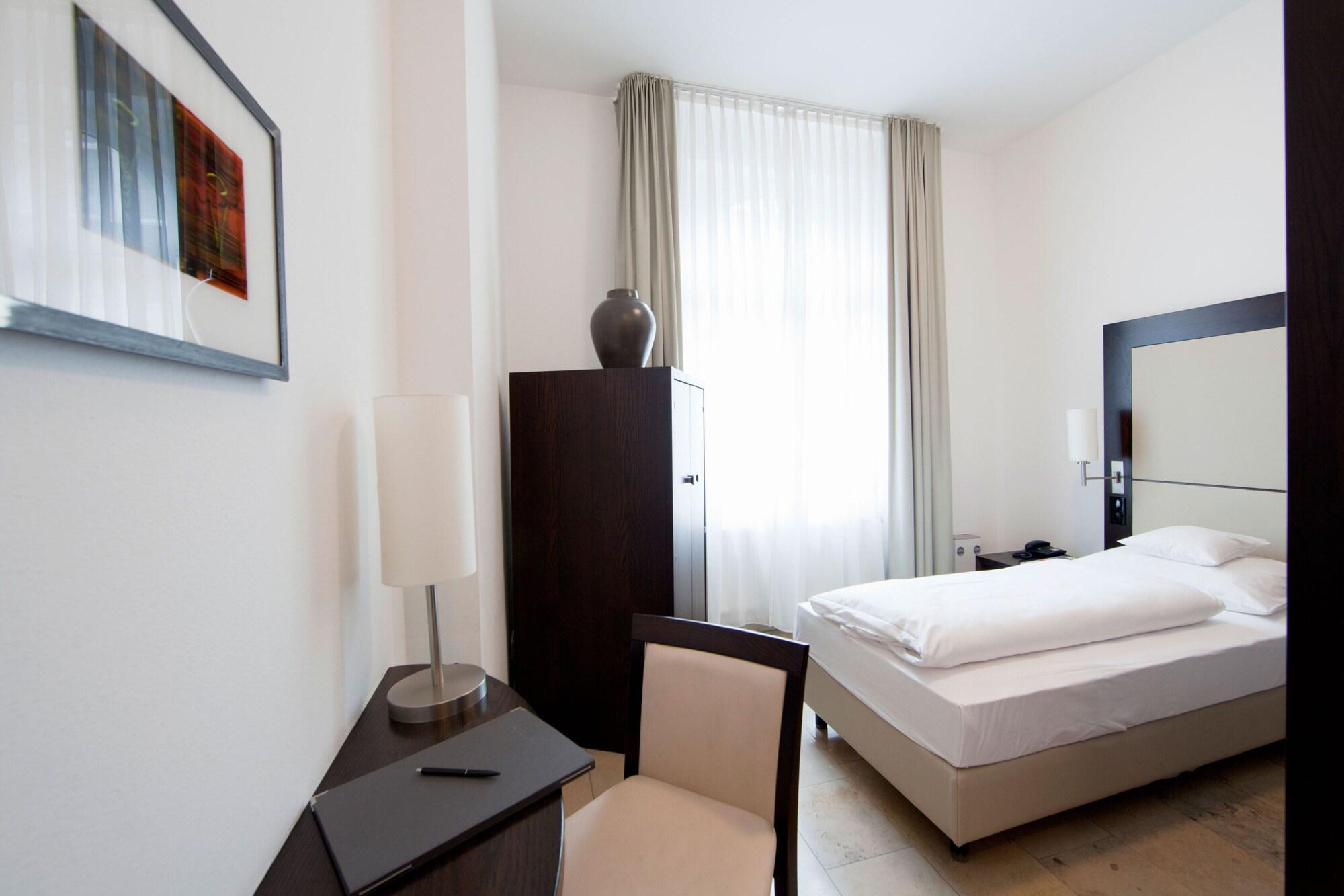 Burns Art Hotel Düsseldorf Eksteriør bilde